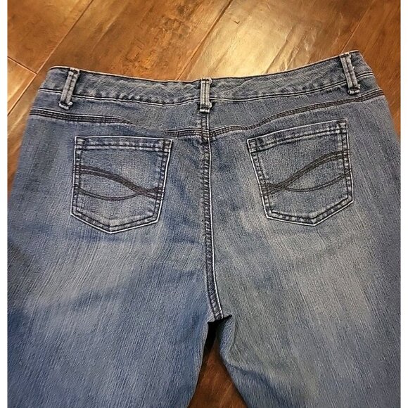 Relativity Jeans Womens 14 Blue Mid Rise Bootcut Medium Wash Stretch Denim 34x29 - Picture 6 of 10